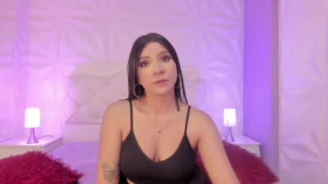 Laura online show from 01/20/25, 07:25