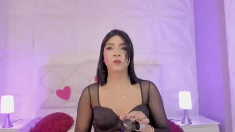 Laura online show from 03/03/25, 07:06