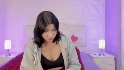 Laura online show from 03/04/25, 07:11