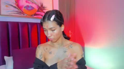 Laura online show from 11/20/25, 12:49