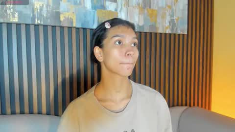 Laura online show from 11/22/25, 12:48