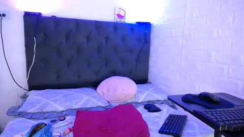 LAURA online show from 12/12/24, 11:25