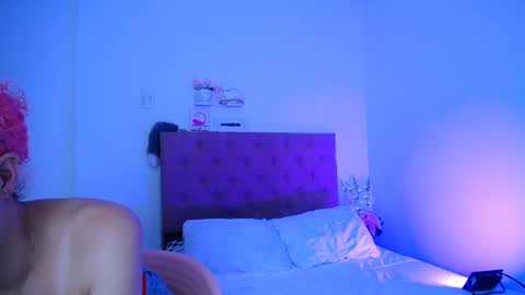 LAURA online show from 12/17/24, 08:32