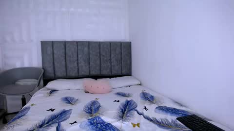 LAURA online show from 01/31/25, 01:22