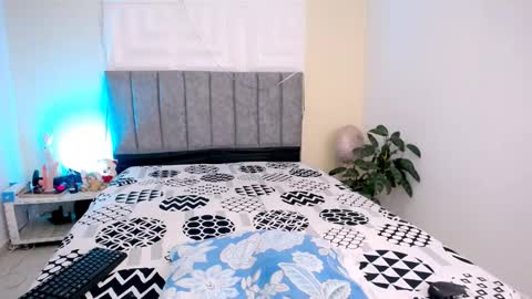 LAURA online show from 01/19/26, 02:43