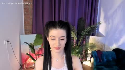 Laura online show from 01/30/25, 11:24