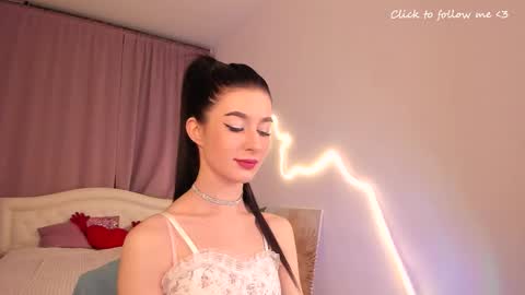 Laura online show from 01/11/26, 11:10