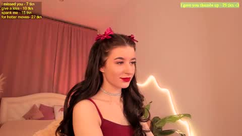 Laura online show from 02/15/26, 03:36