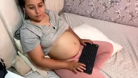 laura online show from 02/22/25, 06:50