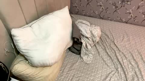 laura online show from 02/27/25, 05:45