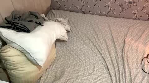 laura online show from 02/28/25, 03:59