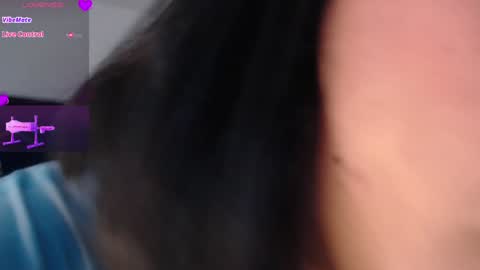 lLAURA online show from 12/18/24, 07:19