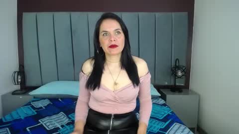 laura hotties online show from 02/26/25, 01:19