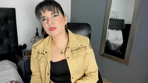 Snapshot of laura_hotties chatting on 02/22/26, 12:58 laura hotties online show from 02/22/26, 12:58