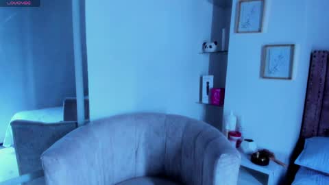 Snapshot of laura_hotties chatting on 05/08/26, 06:35 laura hotties online show from 05/08/26, 06:35