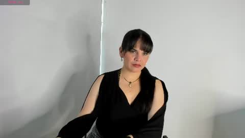 Snapshot of laura_hotties chatting on 07/01/26, 06:18 laura hotties online show from 07/01/26, 06:18