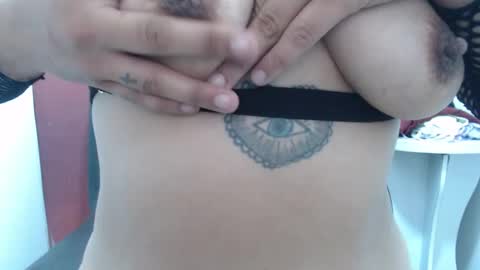 Snapshot of laura_hotyy chatting on 09/15/25, 02:39 Laura online show from 09/15/25, 02:39