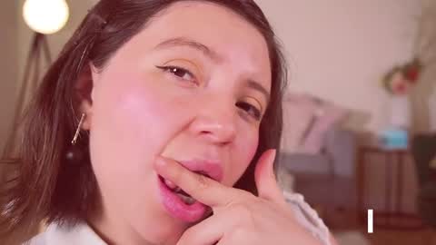 Laura Lee. online show from 01/13/25, 02:18