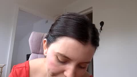 Laura Lee. online show from 01/16/25, 02:09