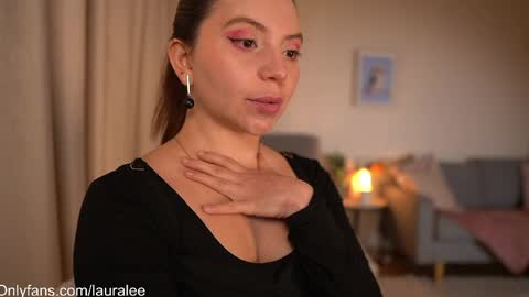 Laura Lee. online show from 05/21/26, 01:34