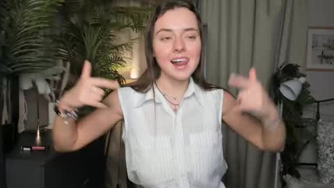 Samantha online show from 10/25/25, 02:13