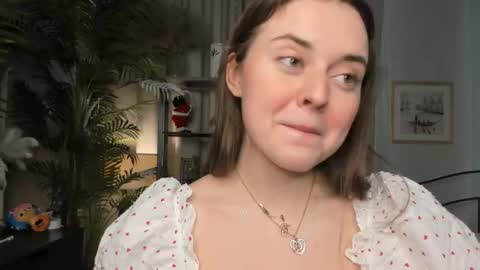 Snapshot of laura_mutti chatting on 05/29/26, 03:54 Samantha online show from 05/29/26, 03:54