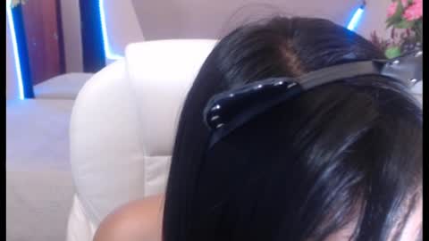 Laura Pink    online show from 12/15/24, 10:04