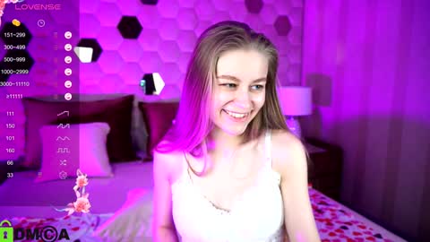 Snapshot of laura_pudd chatting on 01/02/25, 04:56 Laura online show from 01/02/25, 04:56