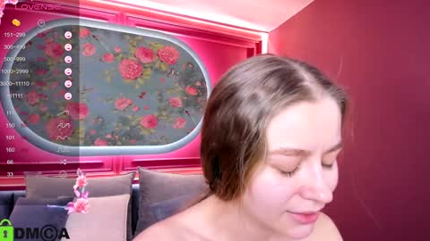 Snapshot of laura_pudd chatting on 01/12/25, 06:59 Laura online show from 01/12/25, 06:59