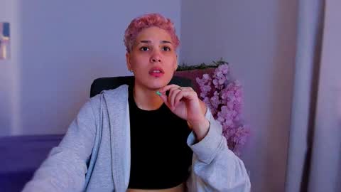 Laura Rose online show from 12/14/25, 06:45