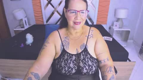 Laura online show from 05/03/26, 12:00