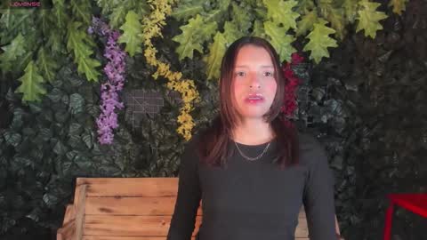 Snapshot of laura_serena chatting on 02/06/26, 11:13 laura_serena online show from 02/06/26, 11:13