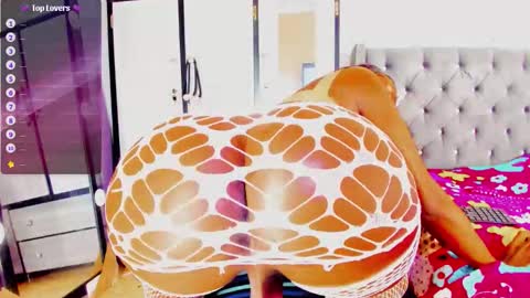 laura_sexo11 online show from 10/14/25, 09:04