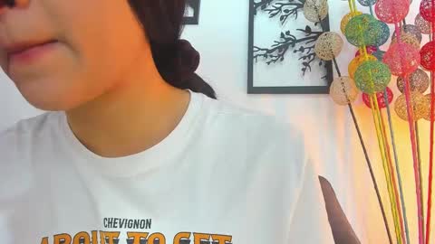 LAURA SOE online show from 02/12/25, 03:16