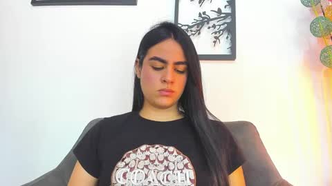 LAURA SOE online show from 02/17/25, 05:43