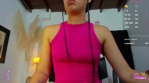 Snapshot of laura_soe chatting on 06/14/26, 01:58 LAURA SOE online show from 06/14/26, 01:58