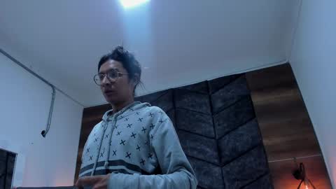 lauraagomezz__ online show from 02/16/25, 02:09