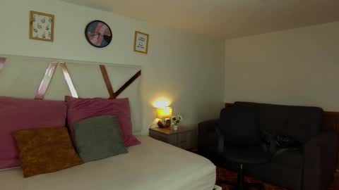 lauraagomezz__ online show from 03/07/25, 02:04