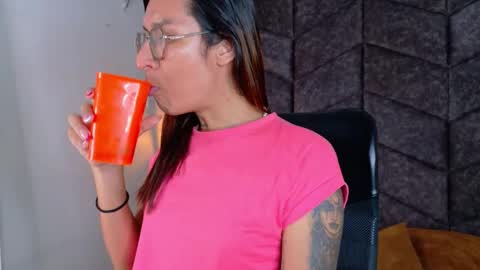 lauraagomezz__ online show from 09/09/25, 07:57