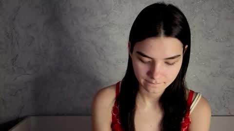 Laura online show from 02/27/26, 08:14