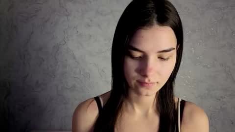 Laura online show from 03/12/26, 11:38