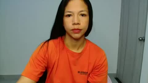 lauracb          online show from 01/10/26, 10:39