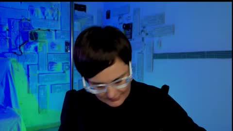 Snapshot of lauradavidsons chatting on 10/05/25, 04:05 lauradavidsons online show from 10/05/25, 04:05