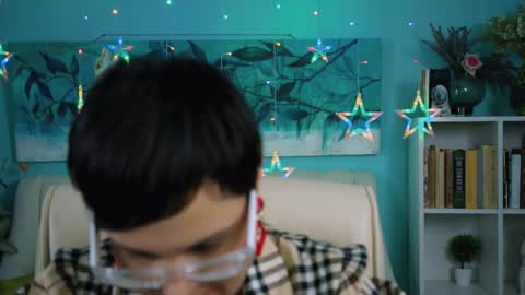 Snapshot of lauradavidsons chatting on 11/05/25, 05:57 lauradavidsons online show from 11/05/25, 05:57