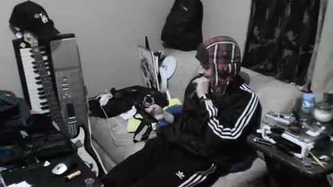 Snapshot of lauradecuada2 chatting on 11/23/25, 12:16 lauradecuada2 online show from 11/23/25, 12:16