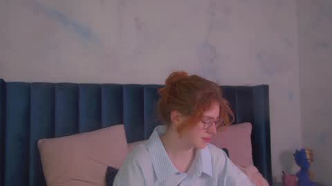 Laura online show from 05/24/26, 04:39