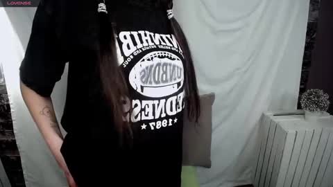 Laura online show from 01/20/25, 09:24