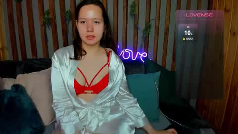 Laura online show from 09/29/25, 09:14