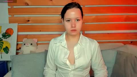 Laura online show from 10/10/25, 08:13