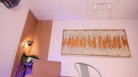 Lau online show from 12/18/24, 03:22